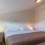 Apartman 1 Bedroom In Póla