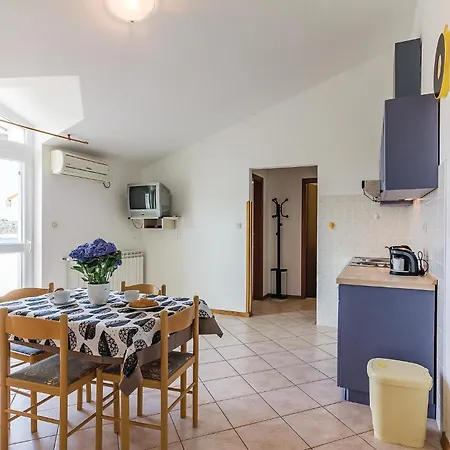 Awesome In With House Sea View Pula