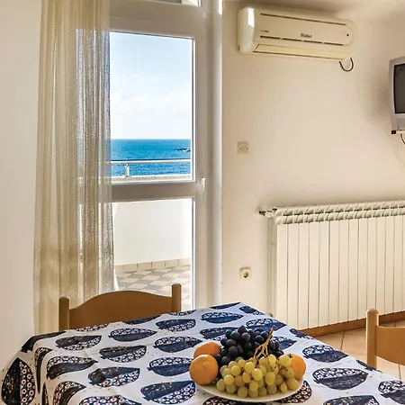 1 Bedroom In Apartment Pula